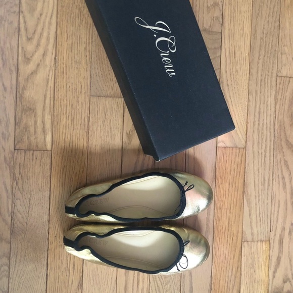 Jcrew ballet flats and comes with the box! - Picture 3 of 5